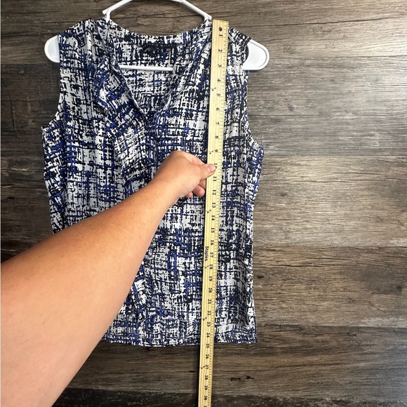 ANTONIO MELANI 100% Silk Abstract Blue White and Black Blouse Tank - Picture 3 of 10